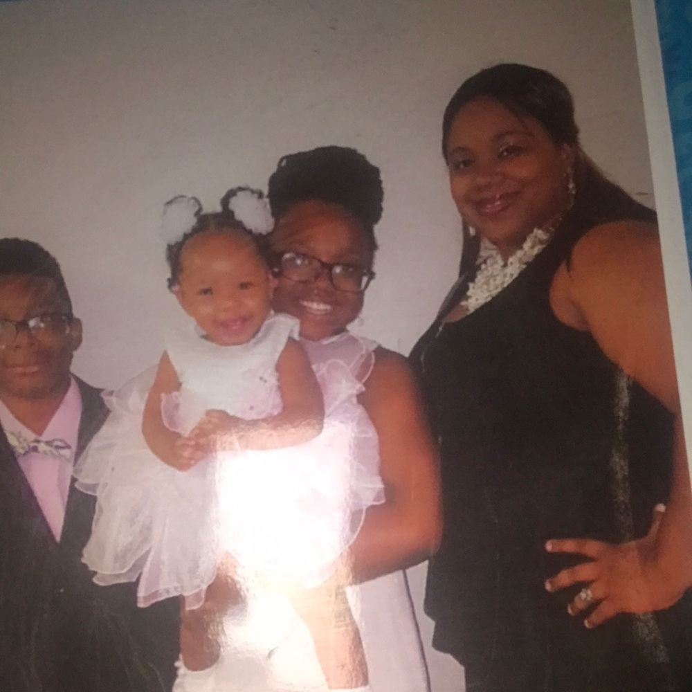 Meet your Posher, Myra